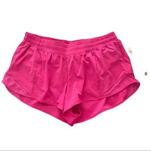 Lululemon Hotty Hot Short NWT sz 14